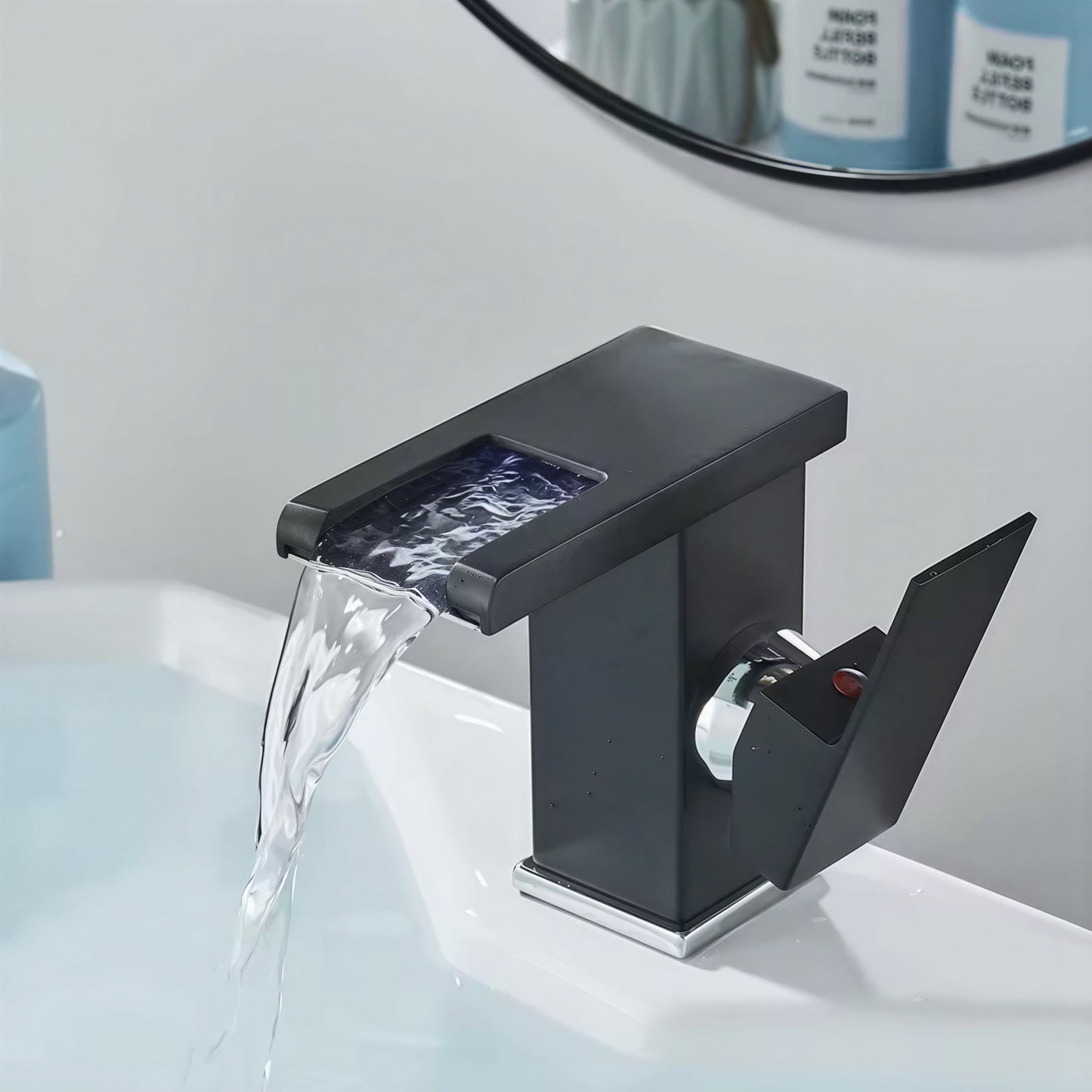 Robinet lavabo chromé - détail bec
